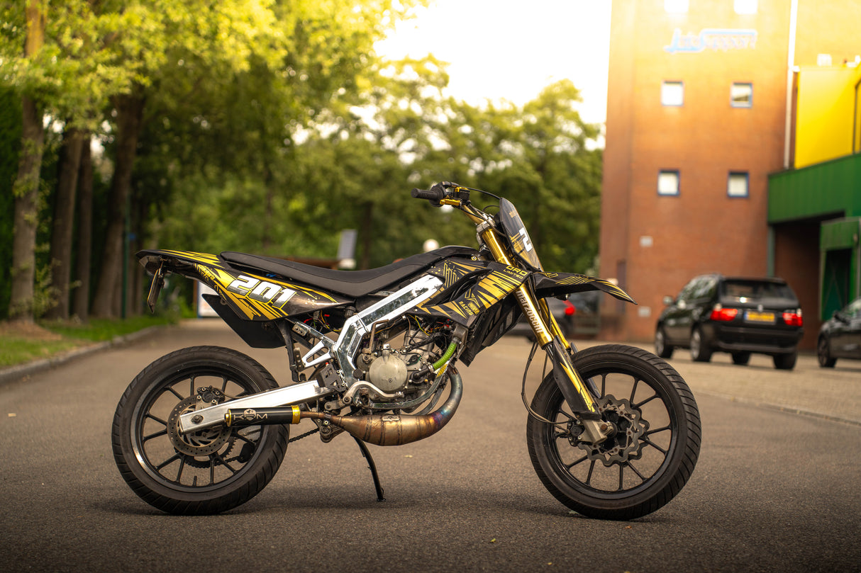 KRM Uitlaat Zwart 80-90cc Derbi