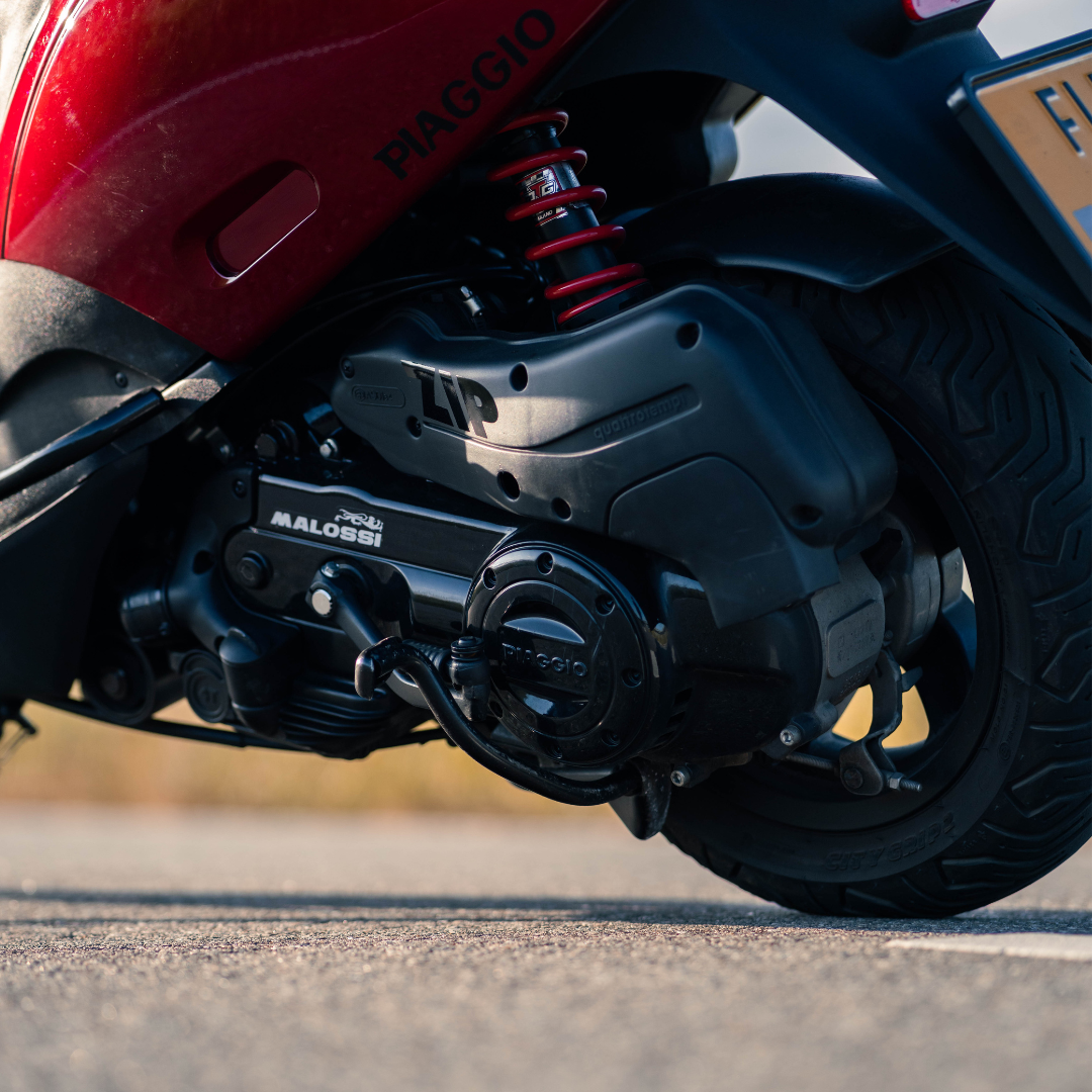 Kurbelgehäusedeckel Piaggio Zip 50cc 4T Gloss Black Kurbelgehäusedeckel Reißverschluss